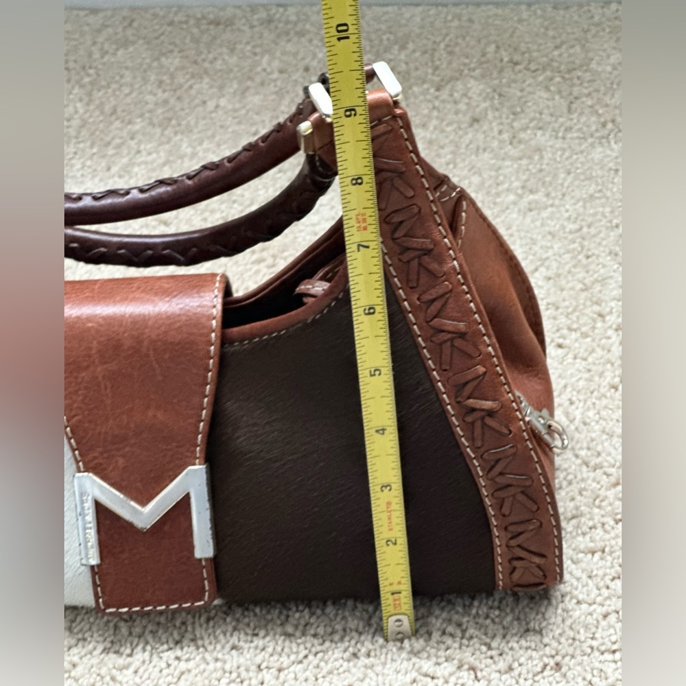 Perfect for fall & winter Michael Michael Kors brown cowhide bag. - Picture 5 of 9